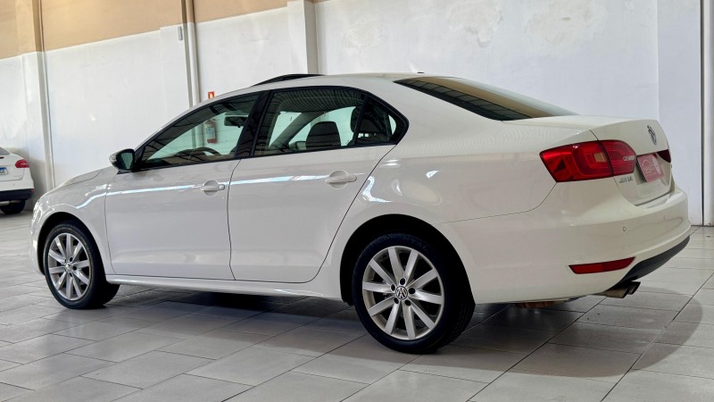 JETTA 2.0 COMFORTLINE FLEX 4P TIPTRONIC - 2012 - ESTâNCIA VELHA