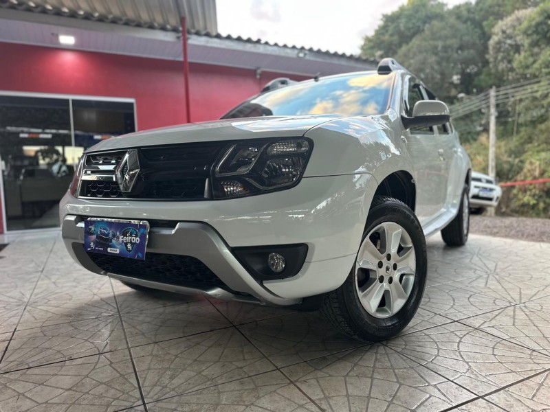 DUSTER 1.6 DYNAMIQUE 4X2 16V FLEX 4P MANUAL - 2017 - CAXIAS DO SUL