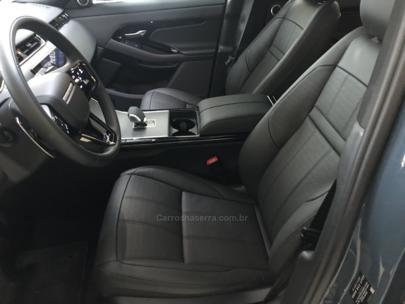 RANGE ROVER EVOQUE 2.0 HSE DYNAMIC 4WD 16V GASOLINA 4P AUTOMÁTICO - 2025 - FARROUPILHA