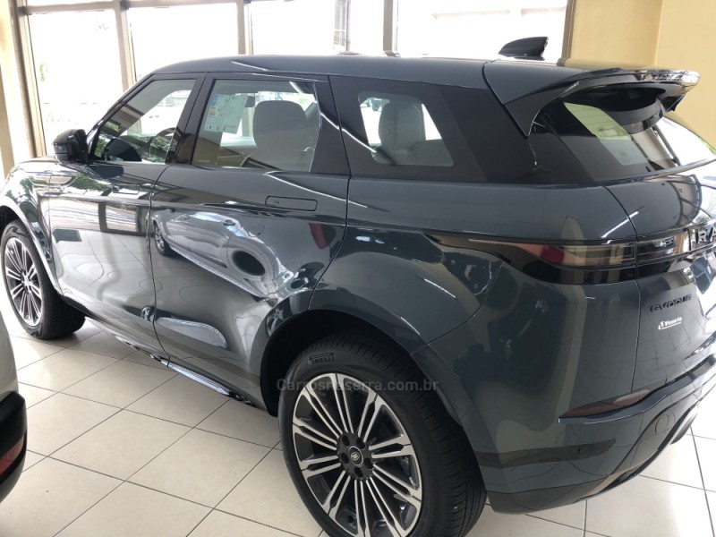 RANGE ROVER EVOQUE 2.0 HSE DYNAMIC 4WD 16V GASOLINA 4P AUTOMÁTICO - 2025 - FARROUPILHA