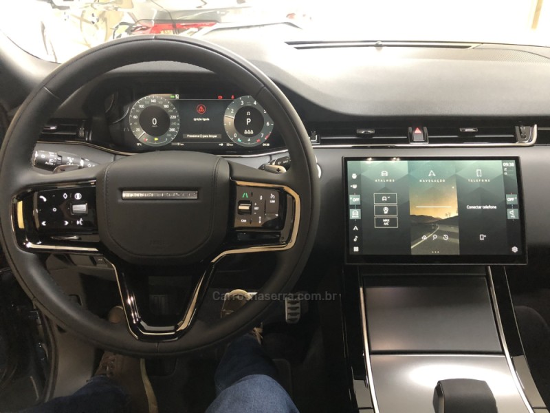 RANGE ROVER EVOQUE 2.0 HSE DYNAMIC 4WD 16V GASOLINA 4P AUTOMÁTICO - 2025 - FARROUPILHA