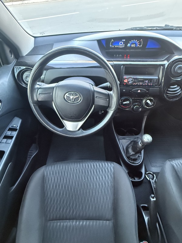 ETIOS 1.3 X 16V FLEX 4P MANUAL - 2020 - FARROUPILHA