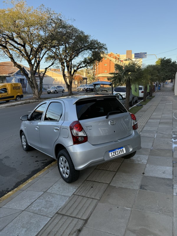 ETIOS 1.3 X 16V FLEX 4P MANUAL - 2020 - FARROUPILHA