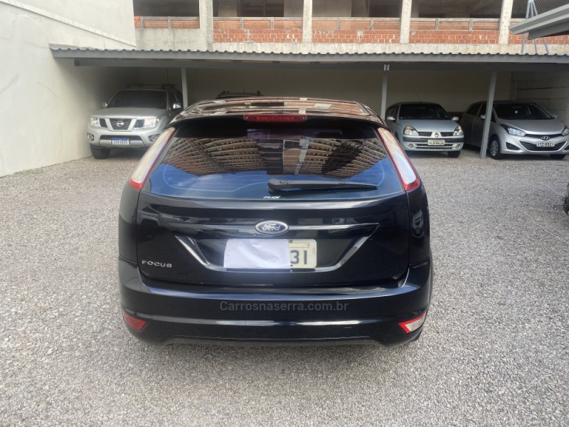 FOCUS 1.6 GLX 16V FLEX 4P MANUAL - 2011 - CAXIAS DO SUL