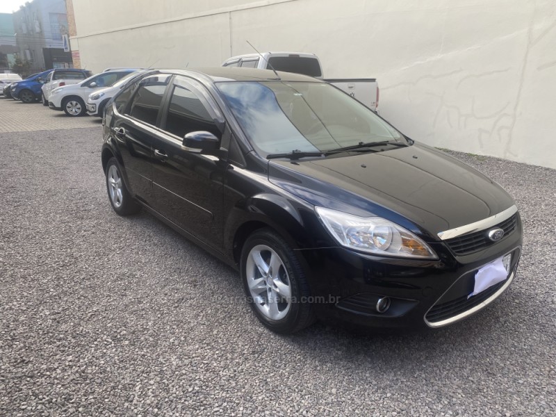FOCUS 1.6 GLX 16V FLEX 4P MANUAL - 2011 - CAXIAS DO SUL