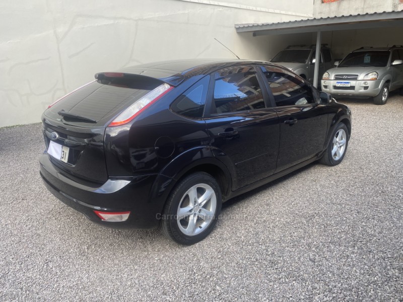 FOCUS 1.6 GLX 16V FLEX 4P MANUAL - 2011 - CAXIAS DO SUL