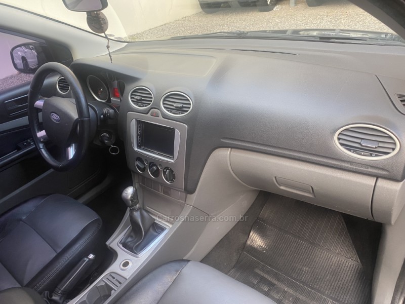 FOCUS 1.6 GLX 16V FLEX 4P MANUAL - 2011 - CAXIAS DO SUL
