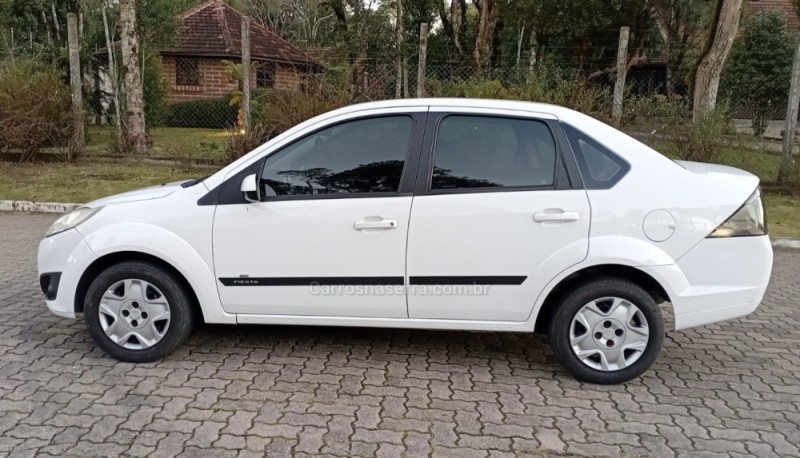 FIESTA 1.6 MPI SEDAN 8V FLEX 4P MANUAL - 2014 - CANELA