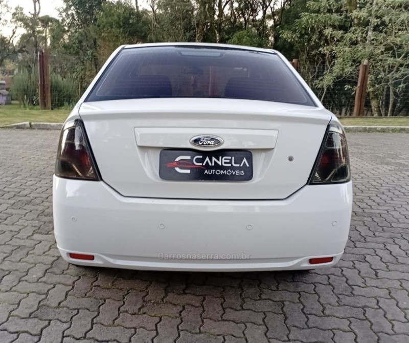 FIESTA 1.6 MPI SEDAN 8V FLEX 4P MANUAL - 2014 - CANELA