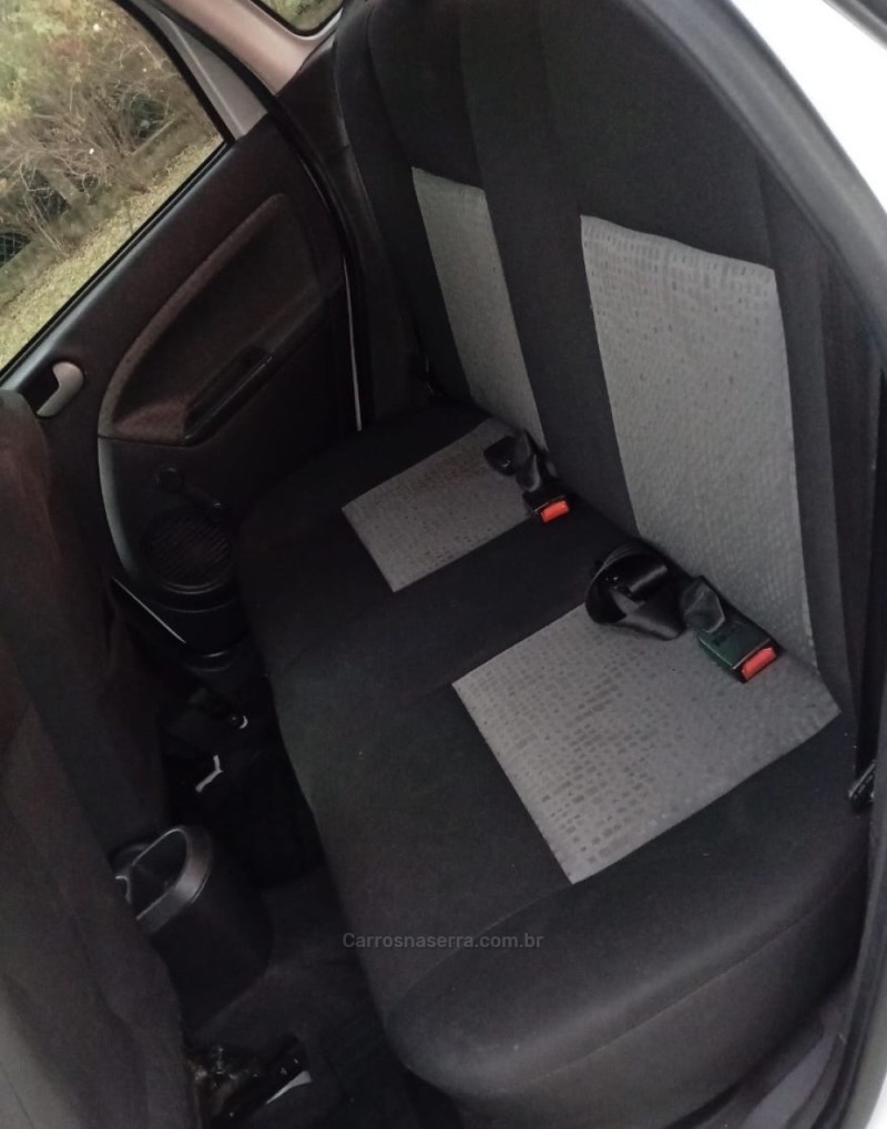 FIESTA 1.6 MPI SEDAN 8V FLEX 4P MANUAL - 2014 - CANELA