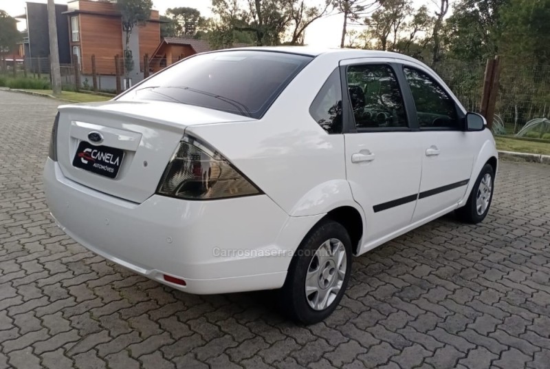 FIESTA 1.6 MPI SEDAN 8V FLEX 4P MANUAL - 2014 - CANELA