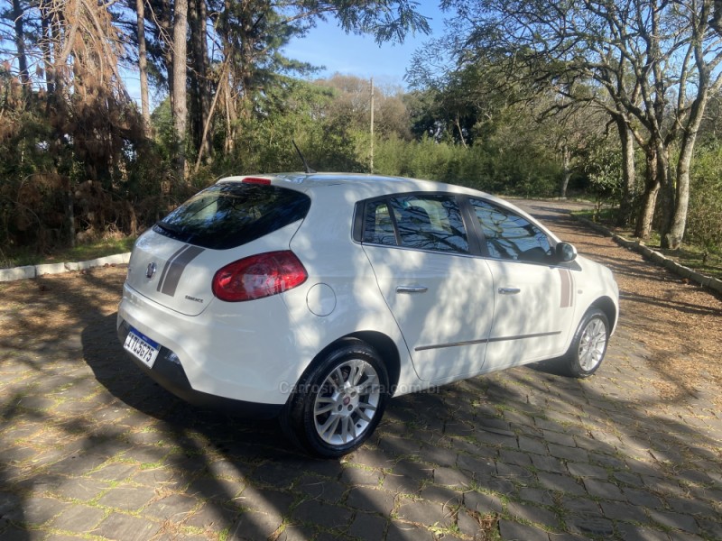 BRAVO 1.8 ESSENCE 16V FLEX 4P AUTOMATIZADO - 2013 - NOVA PRATA