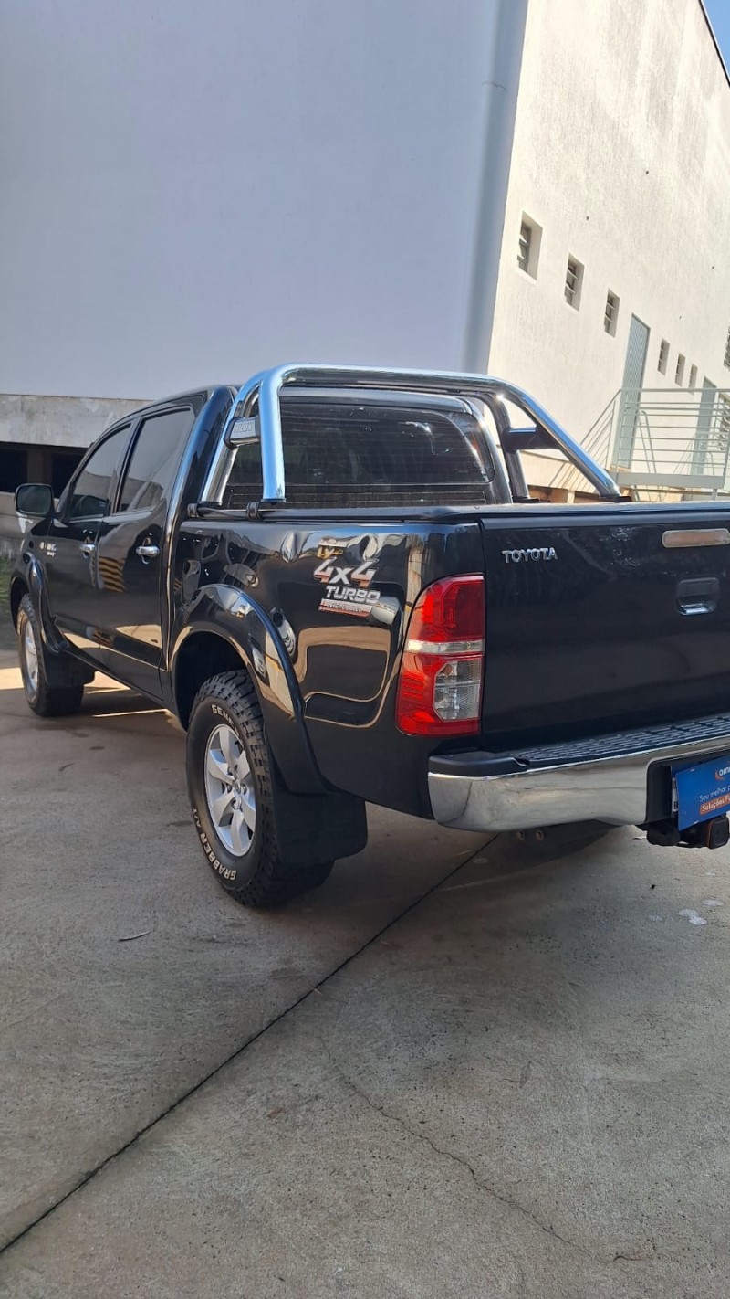 HILUX 3.0 SRV 4X4 CD 16V TURBO INTERCOOLER DIESEL 4P AUTOMÁTICO - 2010 - ESTRELA