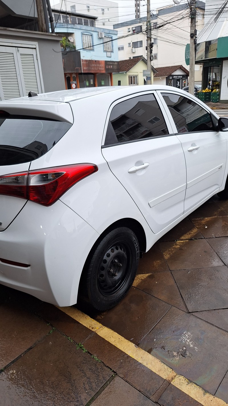 HB20  - 2014 - ESTRELA