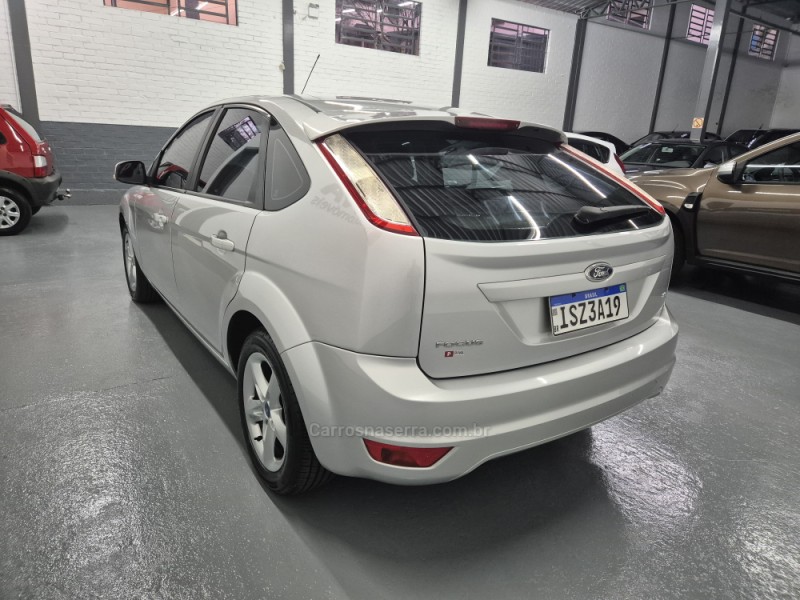 FOCUS 2.0 GLX 16V FLEX 4P MANUAL - 2012 - GARIBALDI