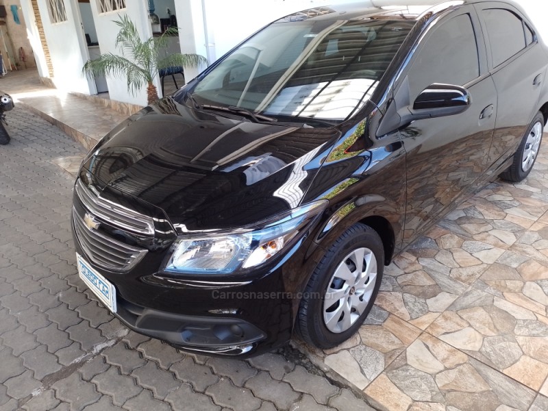 ONIX 1.4 MPFI LT 8V FLEX 4P MANUAL - 2015 - CAXIAS DO SUL