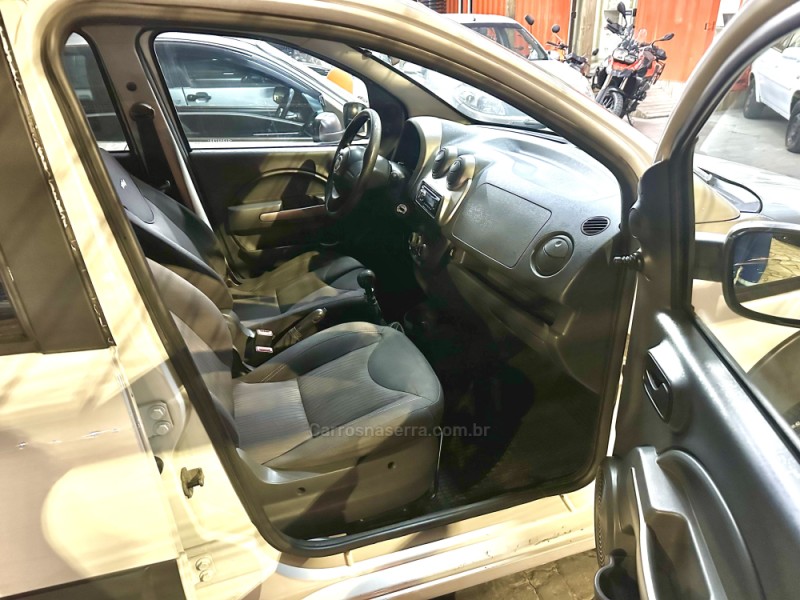 UNO 1.0 WAY 8V FLEX 4P MANUAL - 2013 - CAXIAS DO SUL