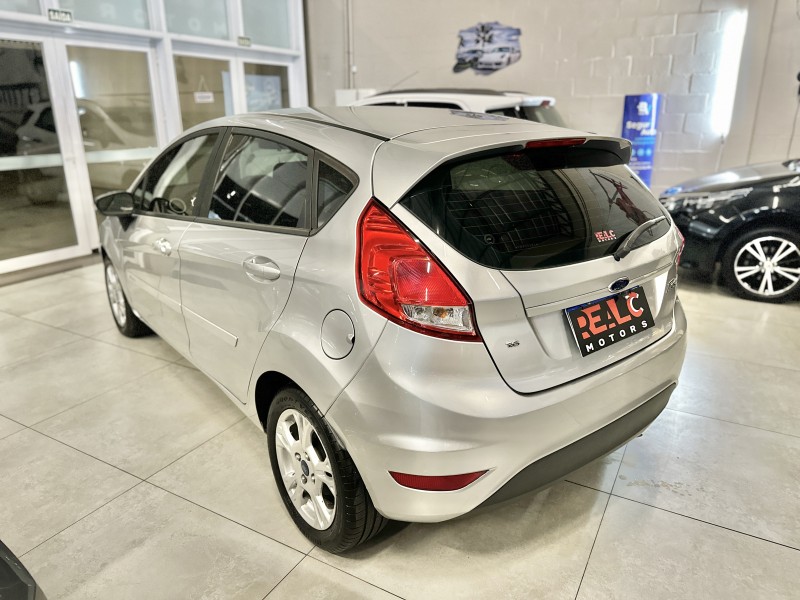 FIESTA 1.6 SE HATCH 16V FLEX 4P MANUAL - 2015 - CAXIAS DO SUL
