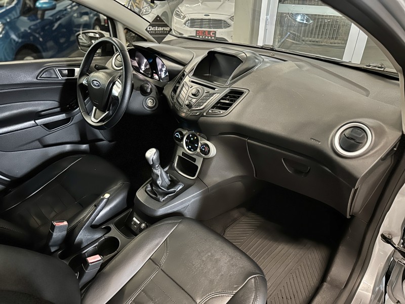 FIESTA 1.6 SE HATCH 16V FLEX 4P MANUAL - 2015 - CAXIAS DO SUL