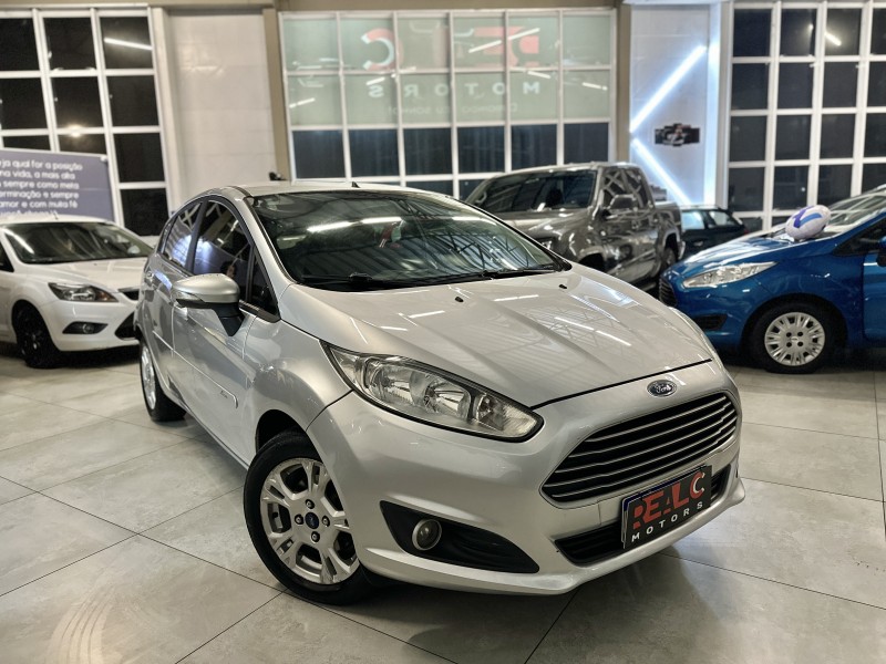 FIESTA 1.6 SE HATCH 16V FLEX 4P MANUAL - 2015 - CAXIAS DO SUL