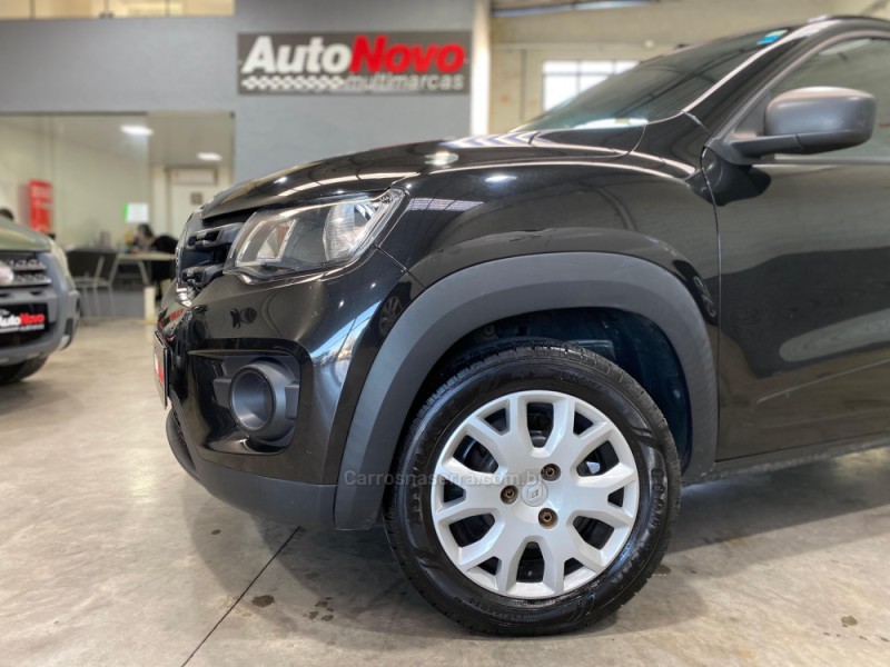 KWID 1.0 12V SCE FLEX LIFE MANUAL - 2018 - VACARIA