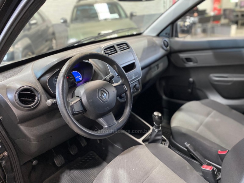 KWID 1.0 12V SCE FLEX LIFE MANUAL - 2018 - VACARIA