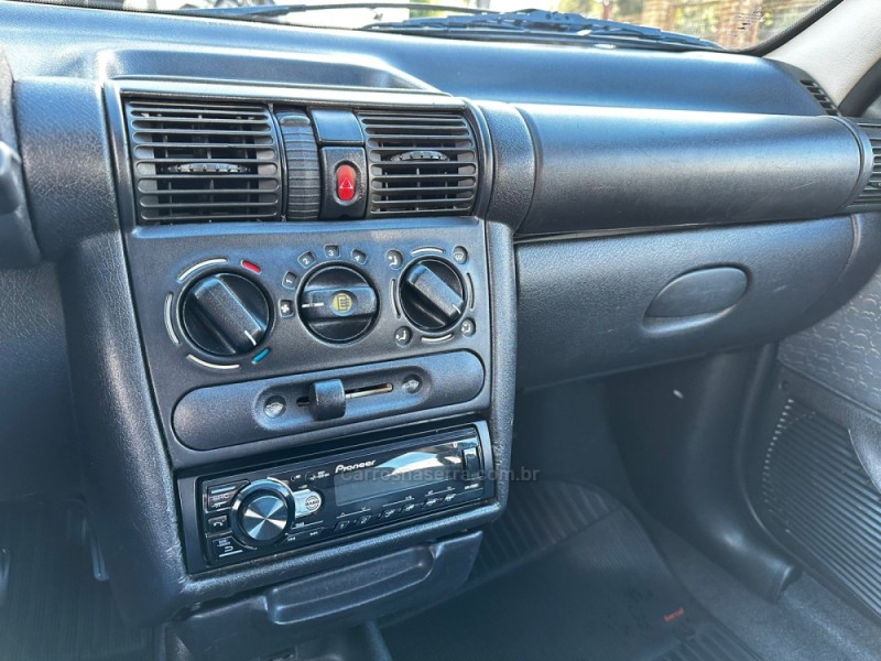 CORSA 1.0 MPF WIND 8V GASOLINA 2P MANUAL - 2001 - CANELA