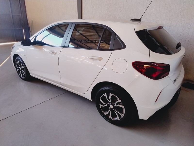 ONIX 1.0 LT 12V FLEX 4P MANUAL - 2024 - SãO SEBASTIãO DO CAí