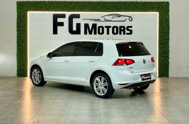 GOLF 1.0 TSI COMFORTLINE 12V TOTAL FLEX 4P MANUAL - 2017 - NOVO HAMBURGO
