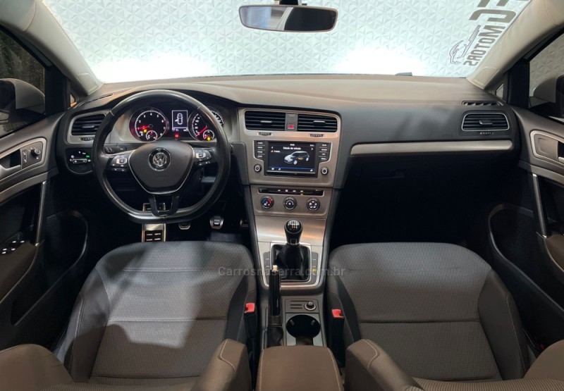 GOLF 1.0 TSI COMFORTLINE 12V TOTAL FLEX 4P MANUAL - 2017 - NOVO HAMBURGO