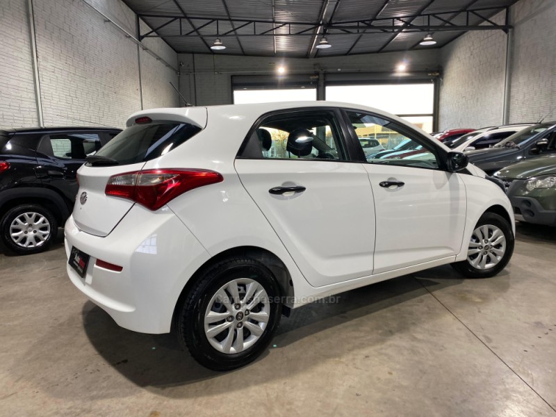 HB20 1.0 COMFORT 12V FLEX 4P MANUAL - 2017 - VACARIA