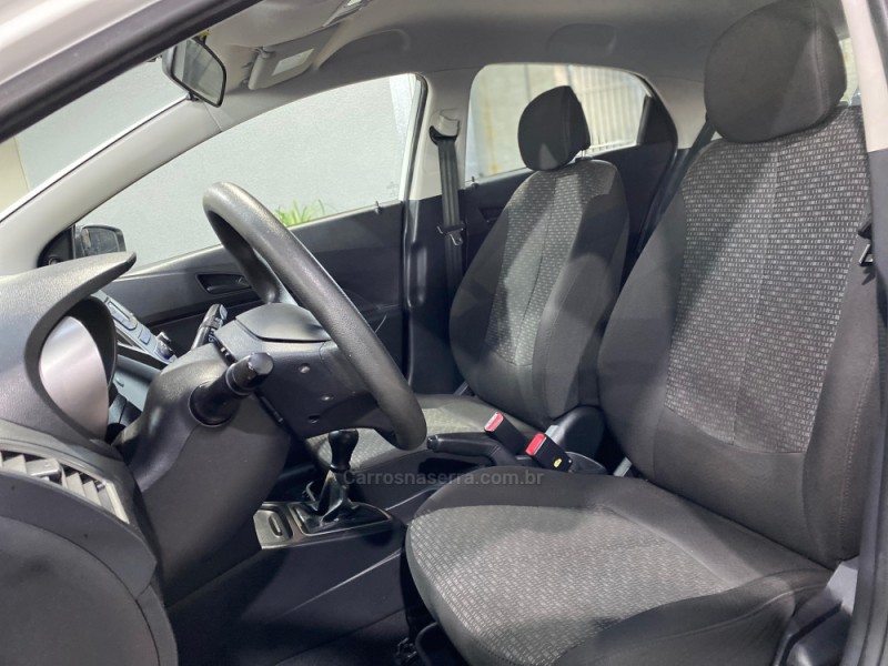 HB20 1.0 COMFORT 12V FLEX 4P MANUAL - 2017 - VACARIA