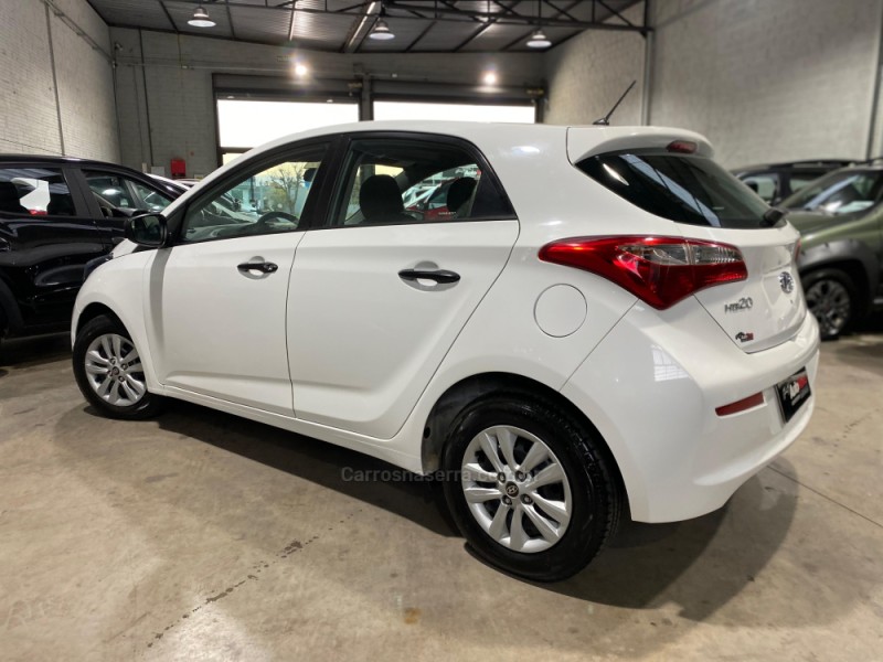 HB20 1.0 COMFORT 12V FLEX 4P MANUAL - 2017 - VACARIA