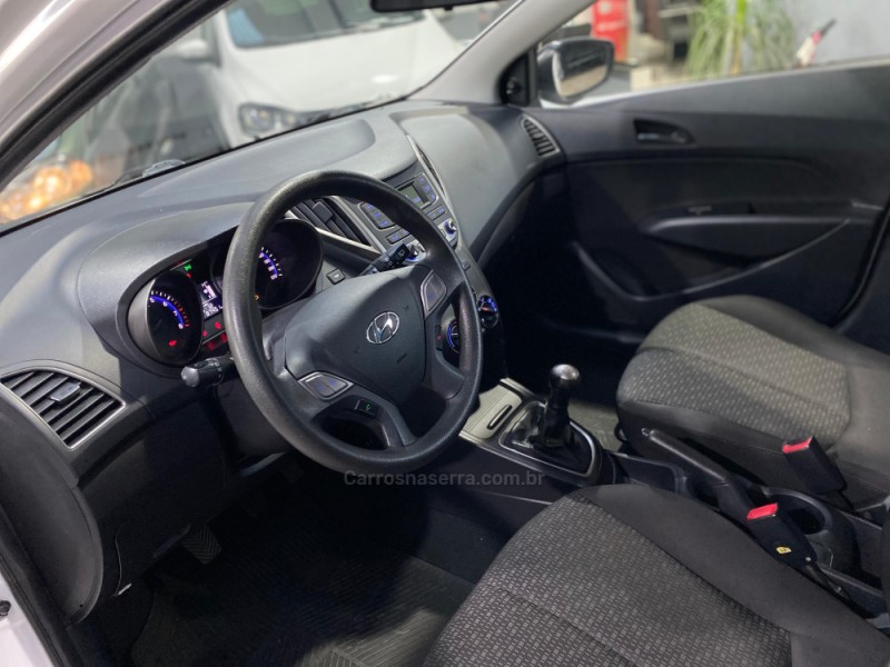 HB20 1.0 COMFORT 12V FLEX 4P MANUAL - 2017 - VACARIA