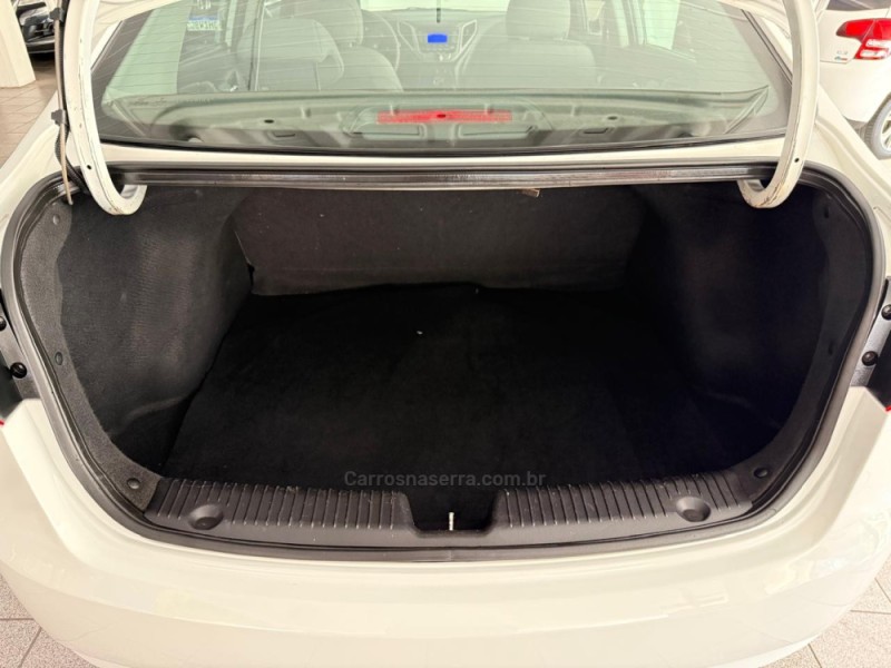 HB20S 1.6 COMFORT PLUS 16V FLEX 4P MANUAL - 2015 - NOVO HAMBURGO