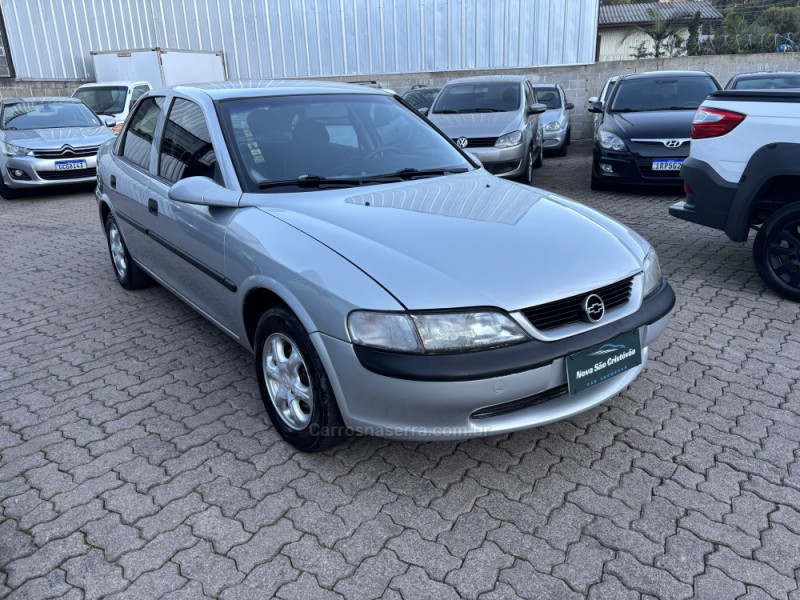 VECTRA 2.2 MPFI GLS 8V GASOLINA 4P MANUAL - 1999 - CAXIAS DO SUL