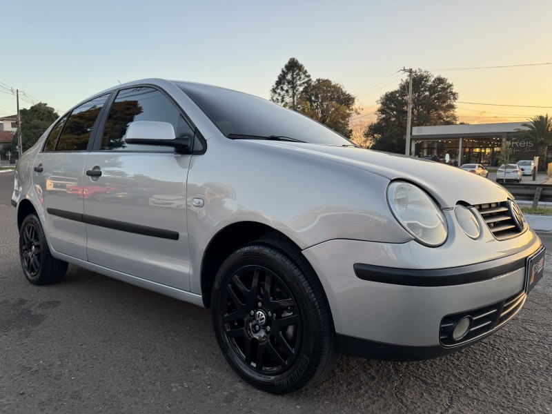 POLO SEDAN 1.6 MI 8V FLEX 4P MANUAL - 2006 - DOIS IRMãOS