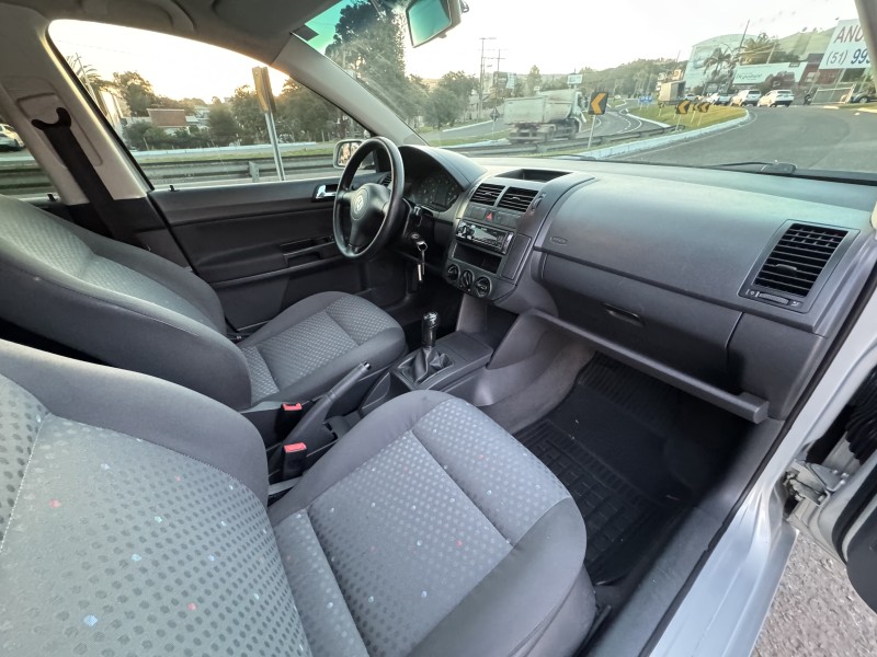 POLO SEDAN 1.6 MI 8V FLEX 4P MANUAL - 2006 - DOIS IRMãOS