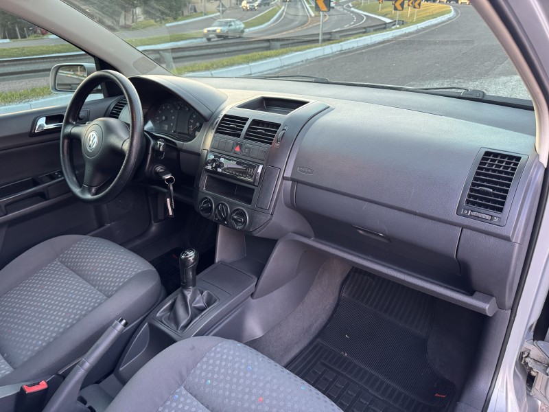 POLO SEDAN 1.6 MI 8V FLEX 4P MANUAL - 2006 - DOIS IRMãOS