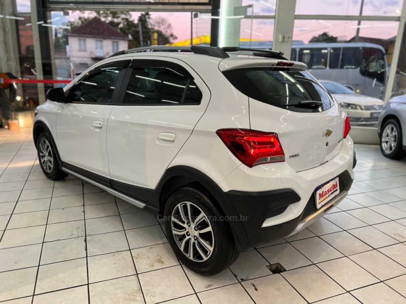 ONIX 1.4 MPFI ACTIV 8V FLEX 4P AUTOMÁTICO - 2018 - CAXIAS DO SUL