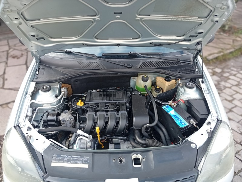 CLIO 1.0 EXPRESSION 16V GASOLINA 4P MANUAL - 2004 - CAXIAS DO SUL
