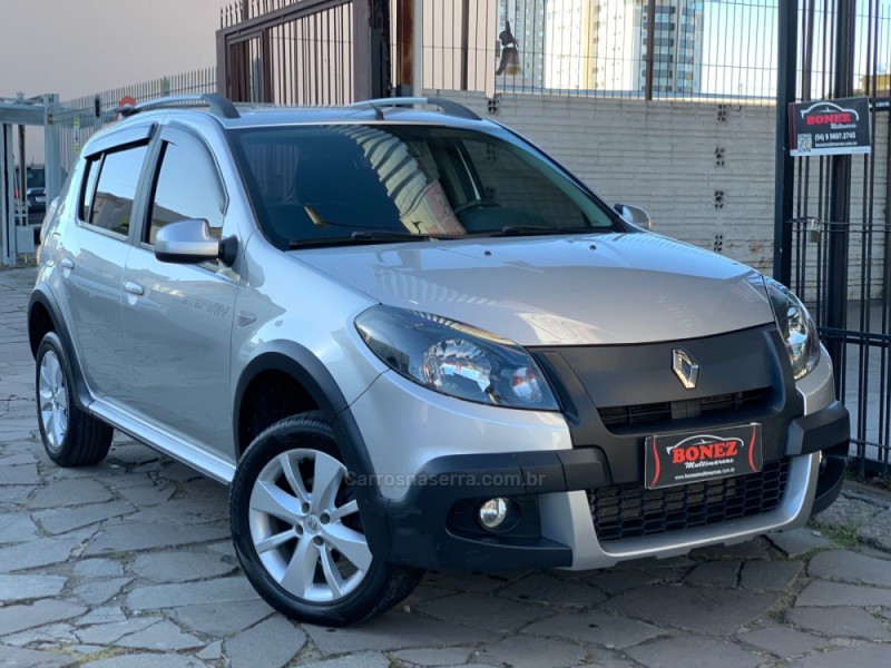 SANDERO 1.6 STEPWAY 8V FLEX 4P MANUAL - 2014 - CAXIAS DO SUL