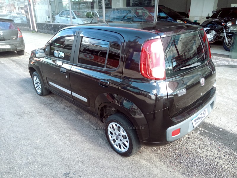 UNO 1.0 VIVACE 8V FLEX 4P MANUAL - 2011 - CAXIAS DO SUL