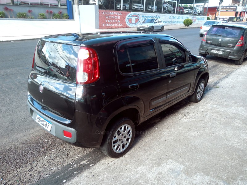 UNO 1.0 VIVACE 8V FLEX 4P MANUAL - 2011 - CAXIAS DO SUL