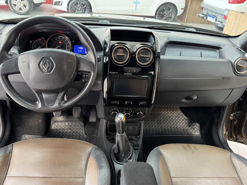DUSTER 1.6 DYNAMIQUE 4X2 16V FLEX 4P MANUAL - 2016 - CAXIAS DO SUL