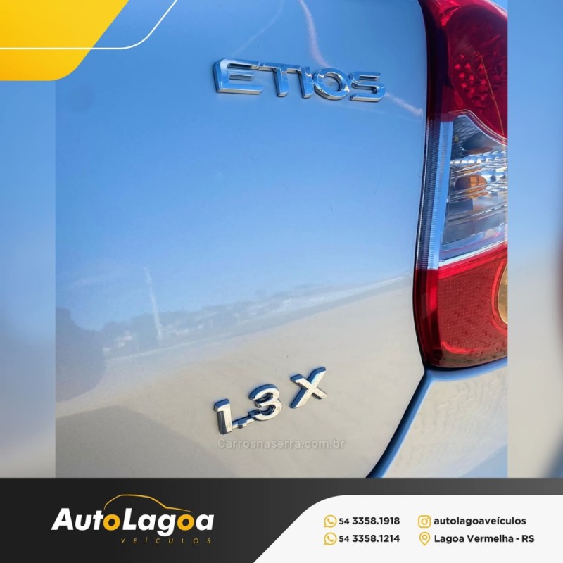 ETIOS 1.3 16V FLEX 4P MANUAL - 2017 - LAGOA VERMELHA