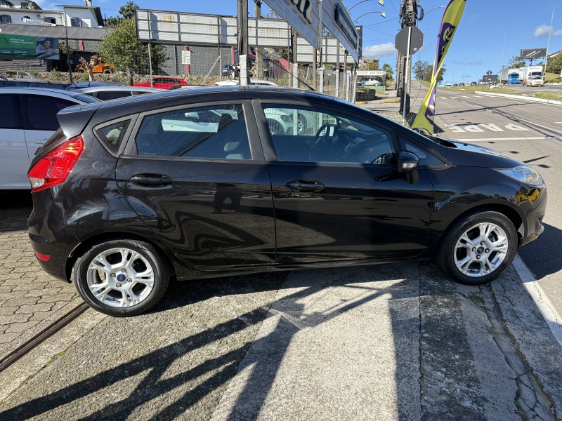 FIESTA 1.5 SE HATCH 16V FLEX 4P MANUAL - 2014 - FARROUPILHA