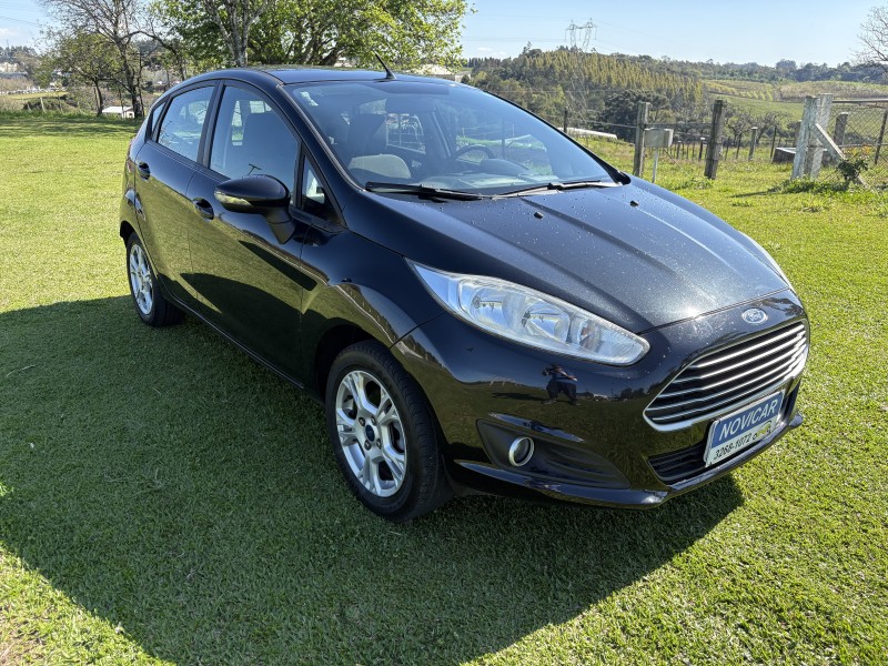 FIESTA 1.5 SE HATCH 16V FLEX 4P MANUAL - 2014 - FARROUPILHA