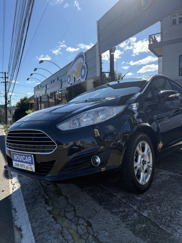 FIESTA 1.5 SE HATCH 16V FLEX 4P MANUAL - 2014 - FARROUPILHA
