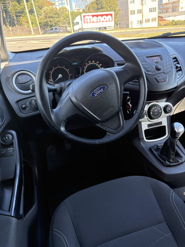 FIESTA 1.5 SE HATCH 16V FLEX 4P MANUAL - 2014 - FARROUPILHA